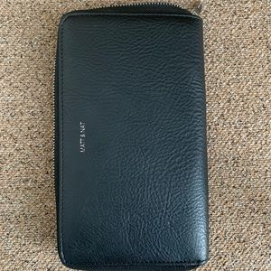 Black Matt & Nat passport wallet